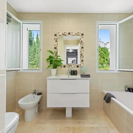 Cozy Townhouse Selwo Holiday home