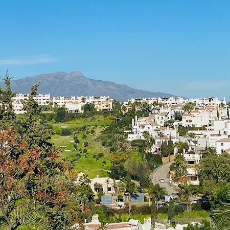 Cozy Townhouse Selwo Estepona